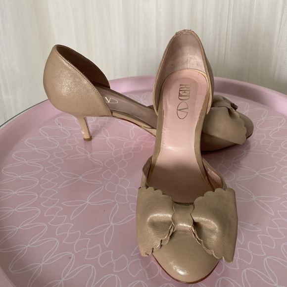 REDUCED!!Valentino Red V d’Orsay kitten heels shoes - Picture 15 of 17